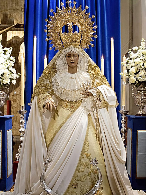 María Stma. de la Alegría de Linares durante la celebración de la Inmaculada Concepción.