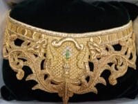 Nueva cinturilla bordada en oro para Ntra. Sra. de la Esperanza